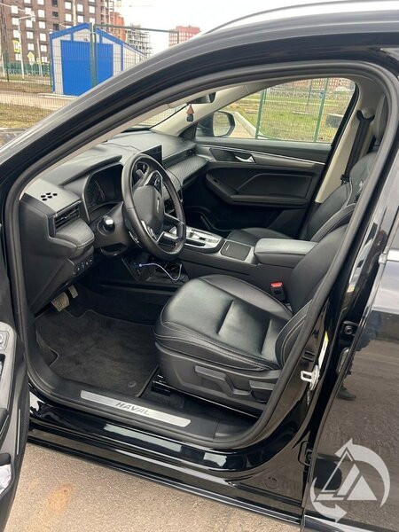 Haval Jolion