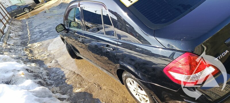 Nissan Tiida